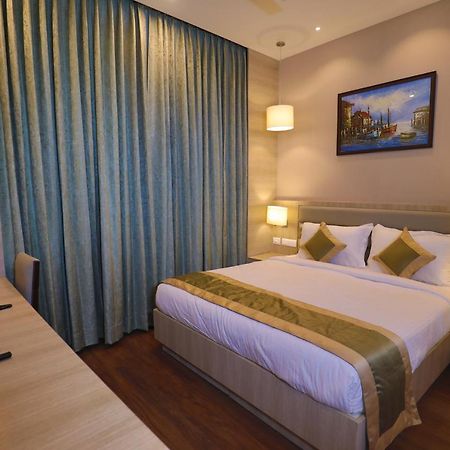 Hotel Goa Country Club Gurgaon Exterior foto