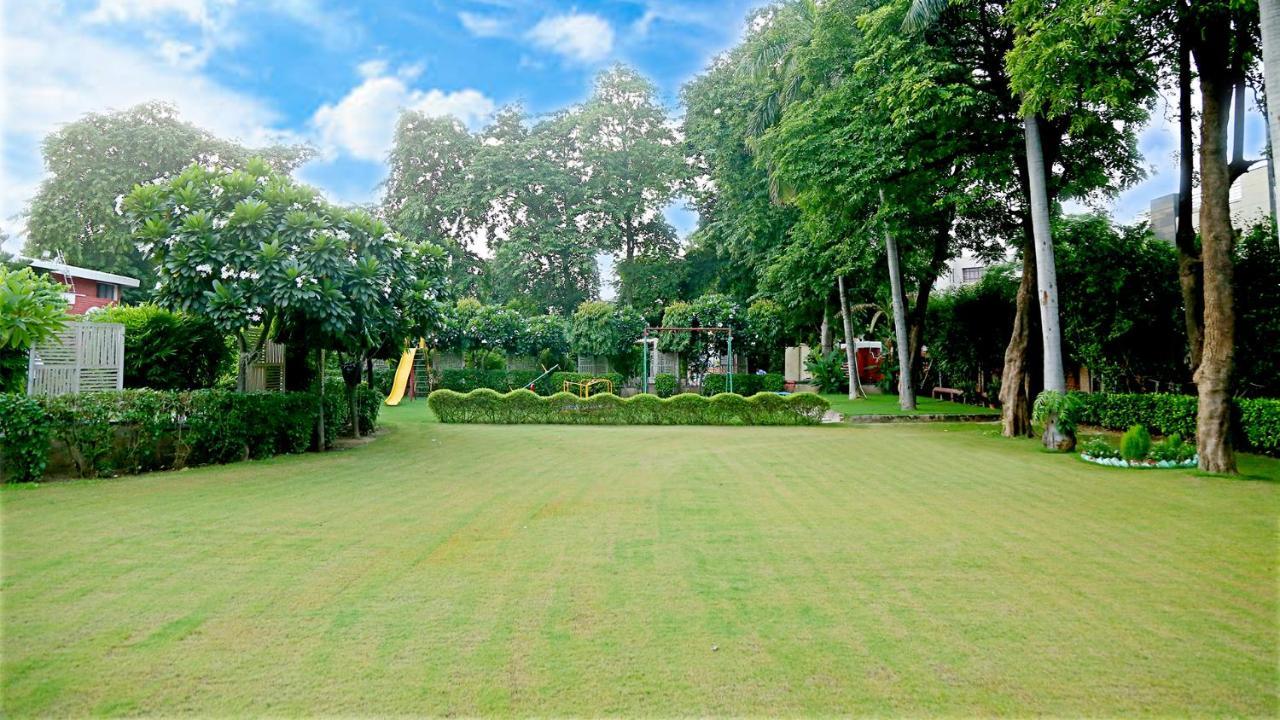 Hotel Goa Country Club Gurgaon Exterior foto