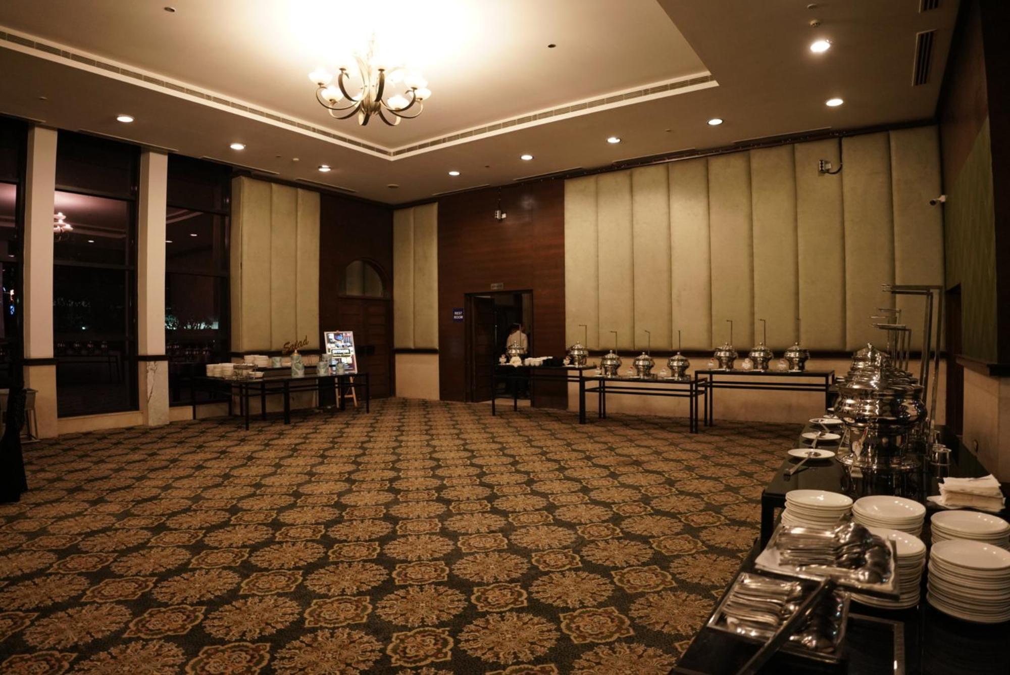 Hotel Goa Country Club Gurgaon Exterior foto